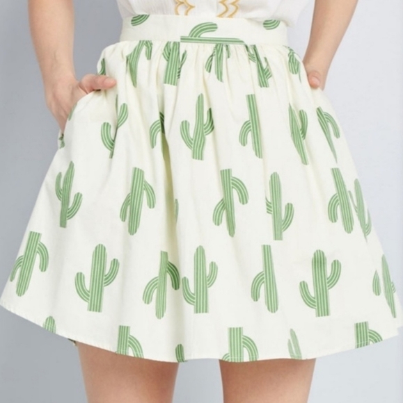 Modcloth Dresses & Skirts - Modcloth Cactus Circle Skater Skirt